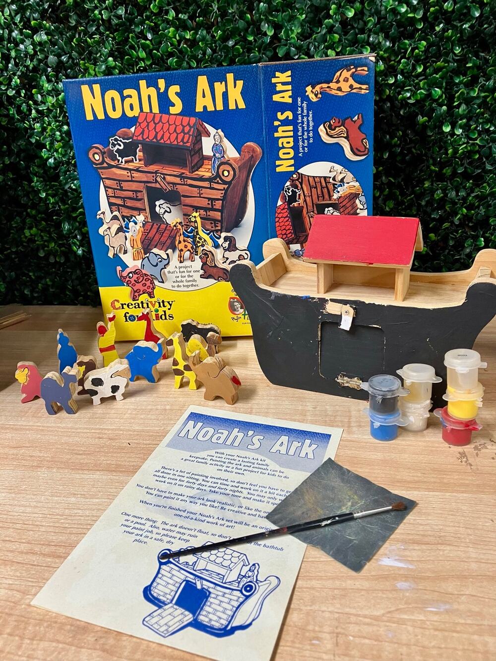 Noah's Ark craft and paint kit